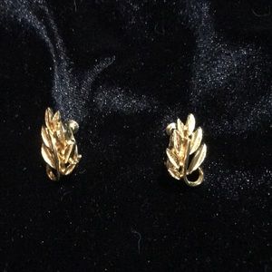 Elegant Gold Leaf Earrings